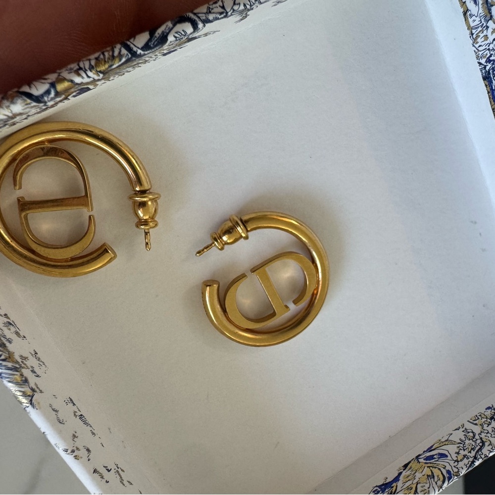 Dior Gold Logo Hoop Earrings 30 - Picture 4 of 7